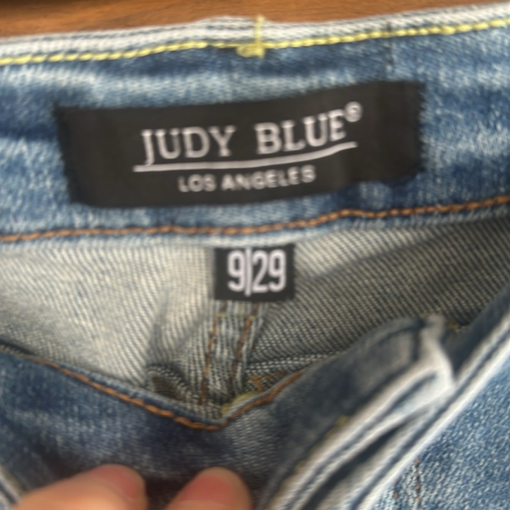 Judy Blue fringe skinny jeans size 29 - Picture 3 of 4